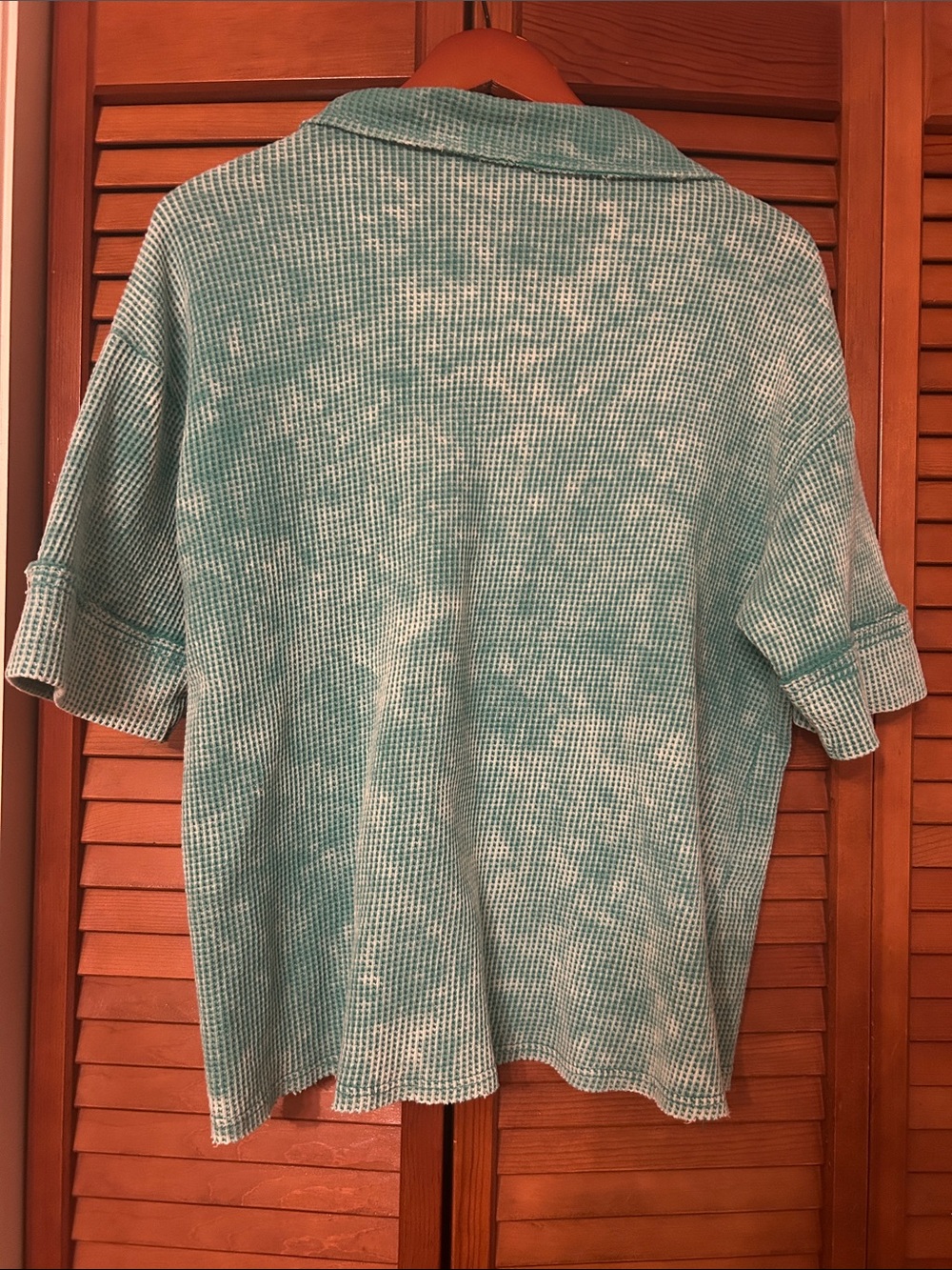 BiBi Teal Washed M Waffle Button-Front Shirt - Picture 4 of 4